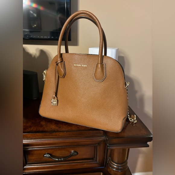 Michael Kors Handbags - Michael Kors Purse